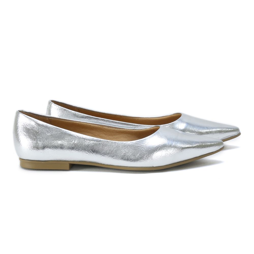 sapatilha bico fino aberta atras