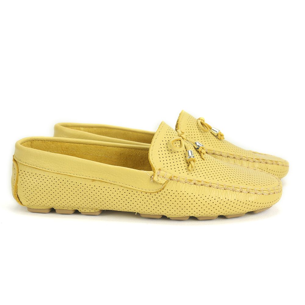 mocassim amarelo
